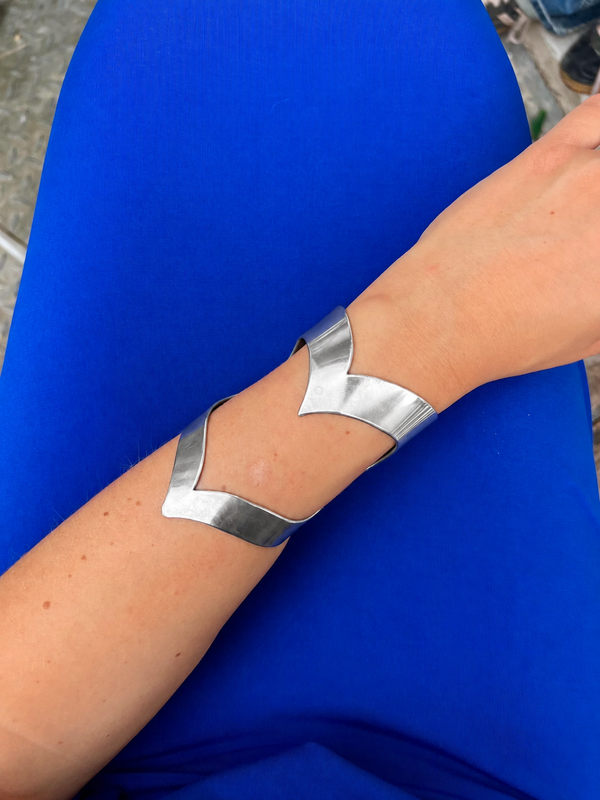 LOVE CUFF