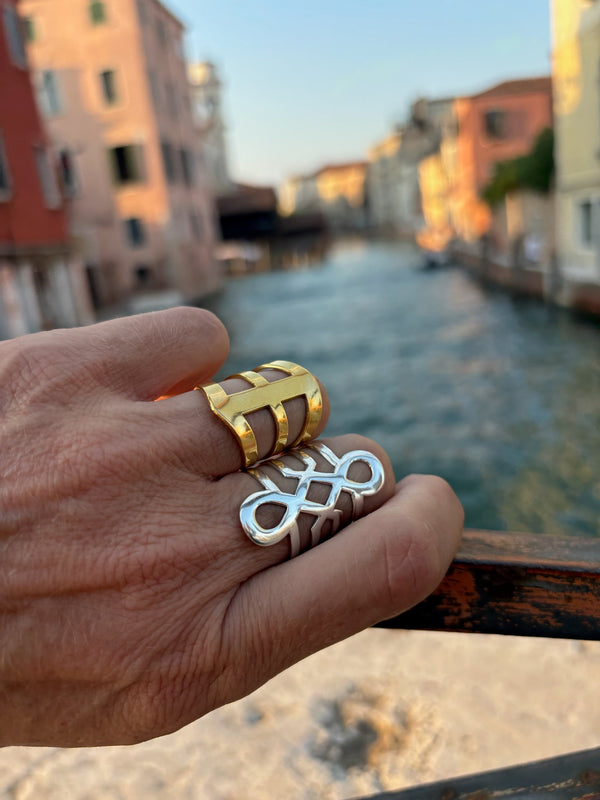 INFINITY RING