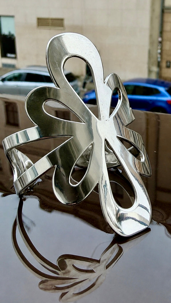 FLOWER CUFF