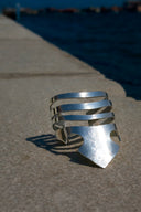 QUEEN CUFF