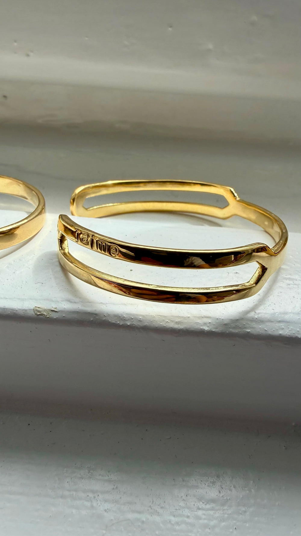 DOUBLE GAP BRACELET