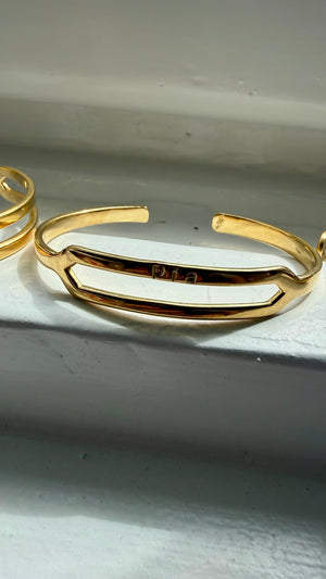 SINGLE GAP BRACELET