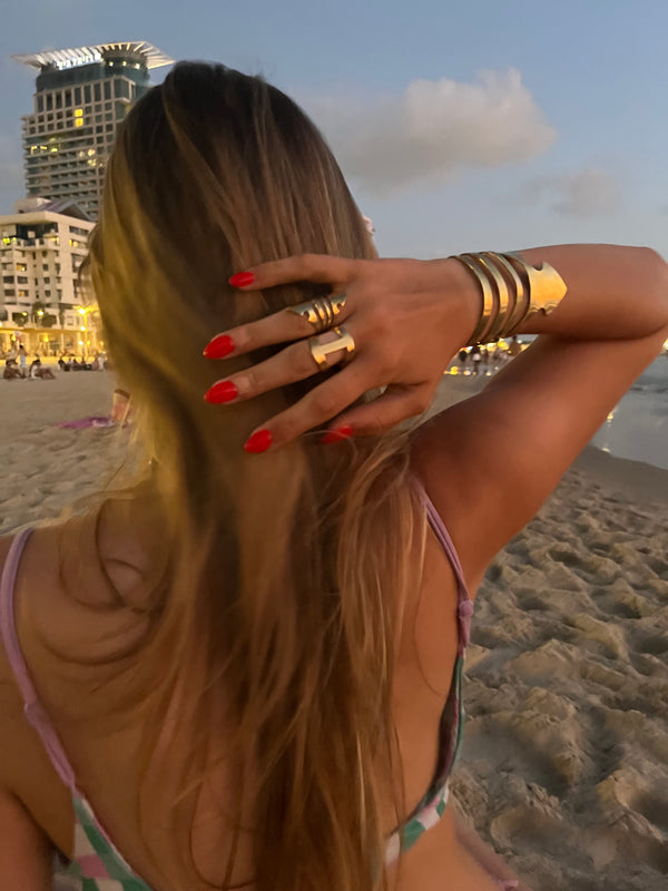 QUEEN CUFF