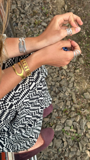 DOUBLE GAP CUFF