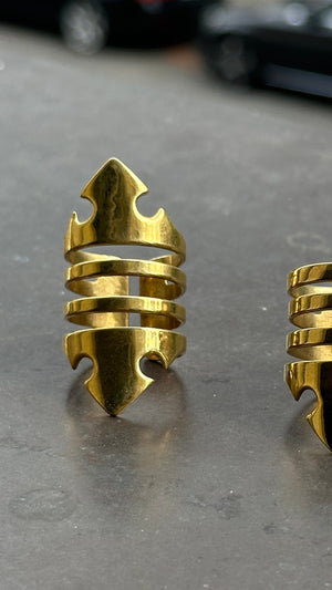 DOUBLE QUEEN RING