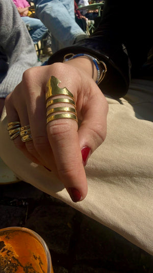 QUEEN RING