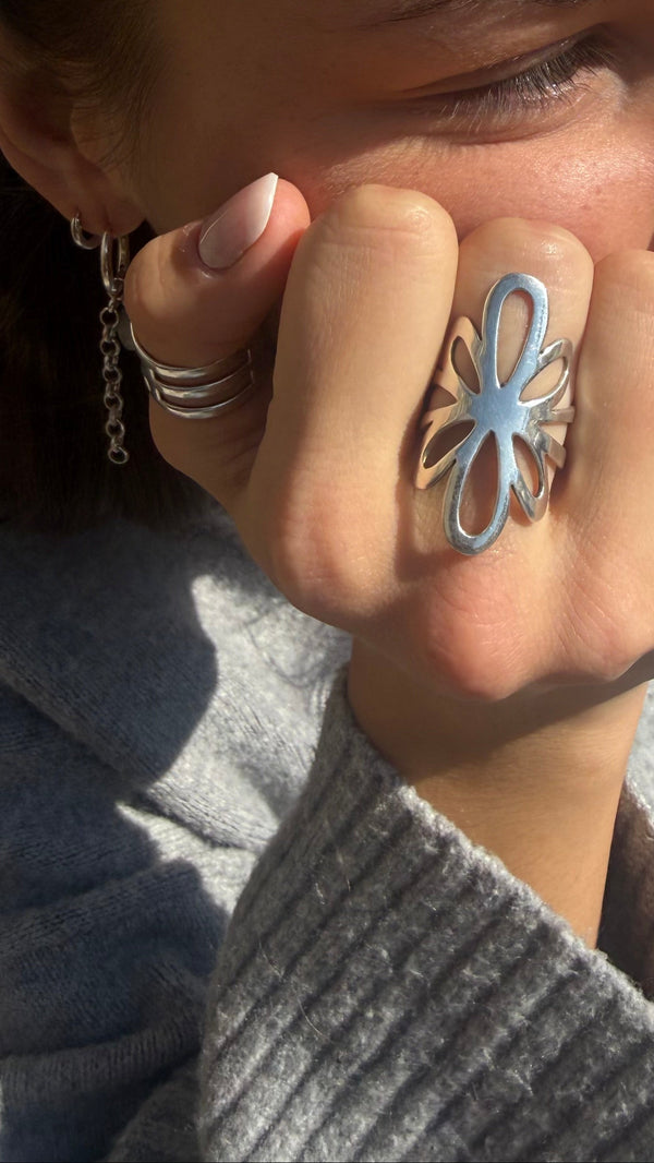 FLOWER RING