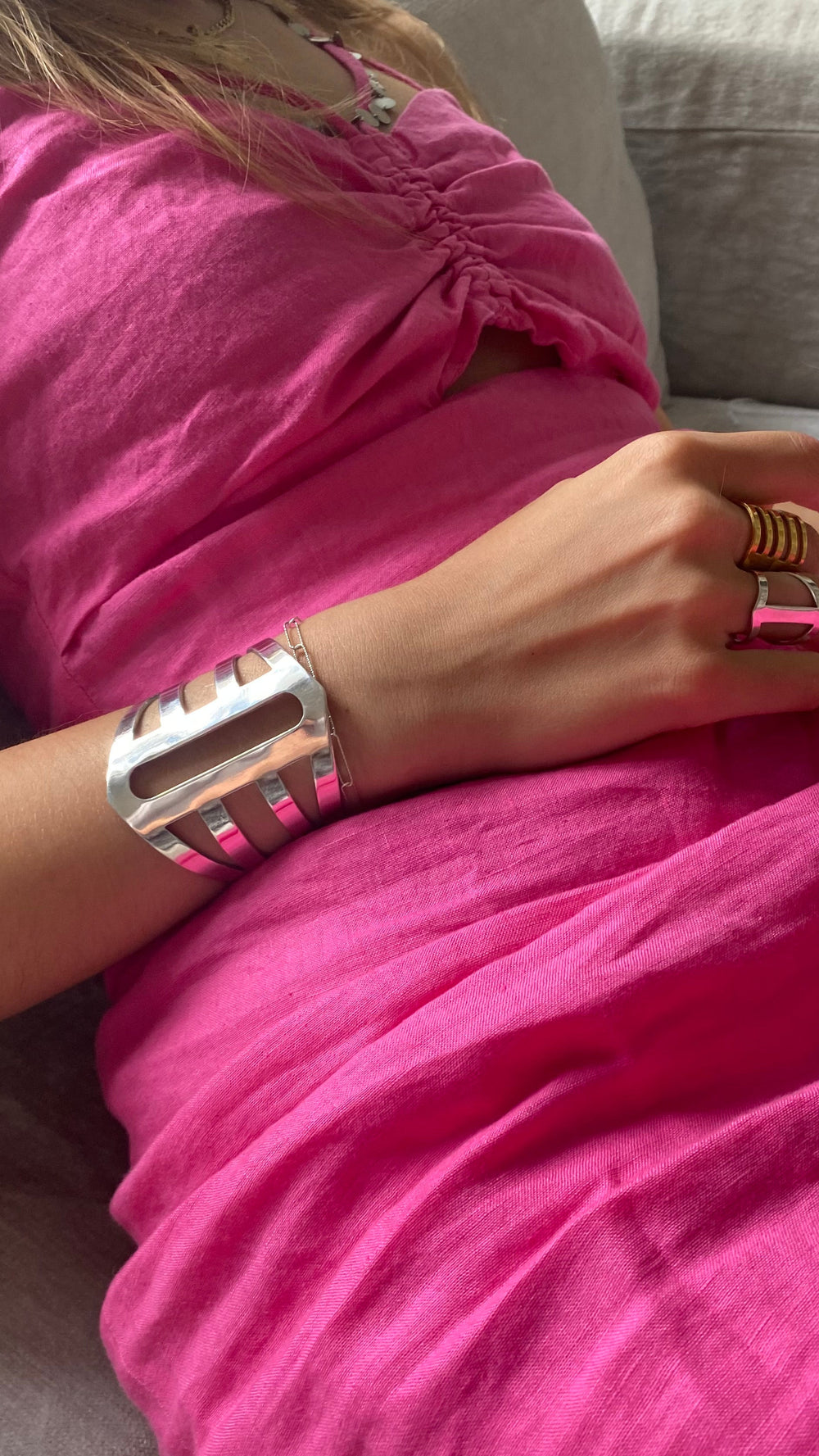 DOUBLE TRACK CUFF