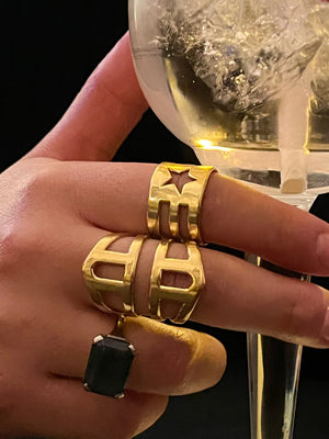 SPLIT RING