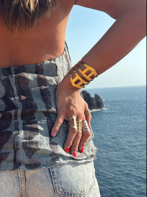 SPLIT CUFF