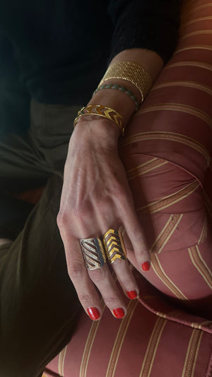 CROSS CAGE RING