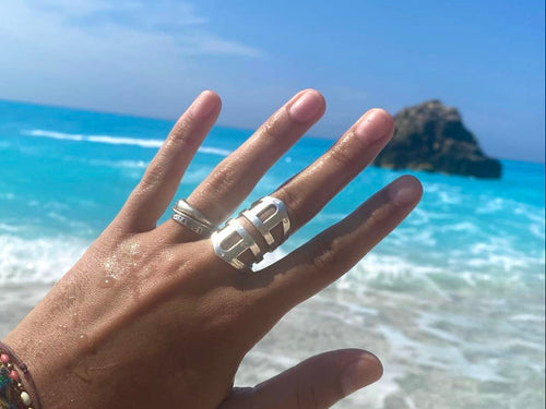 SPLIT RING
