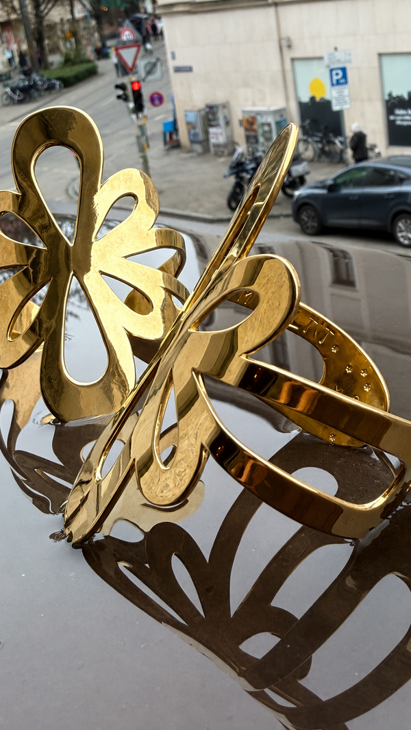 FLOWER CUFF