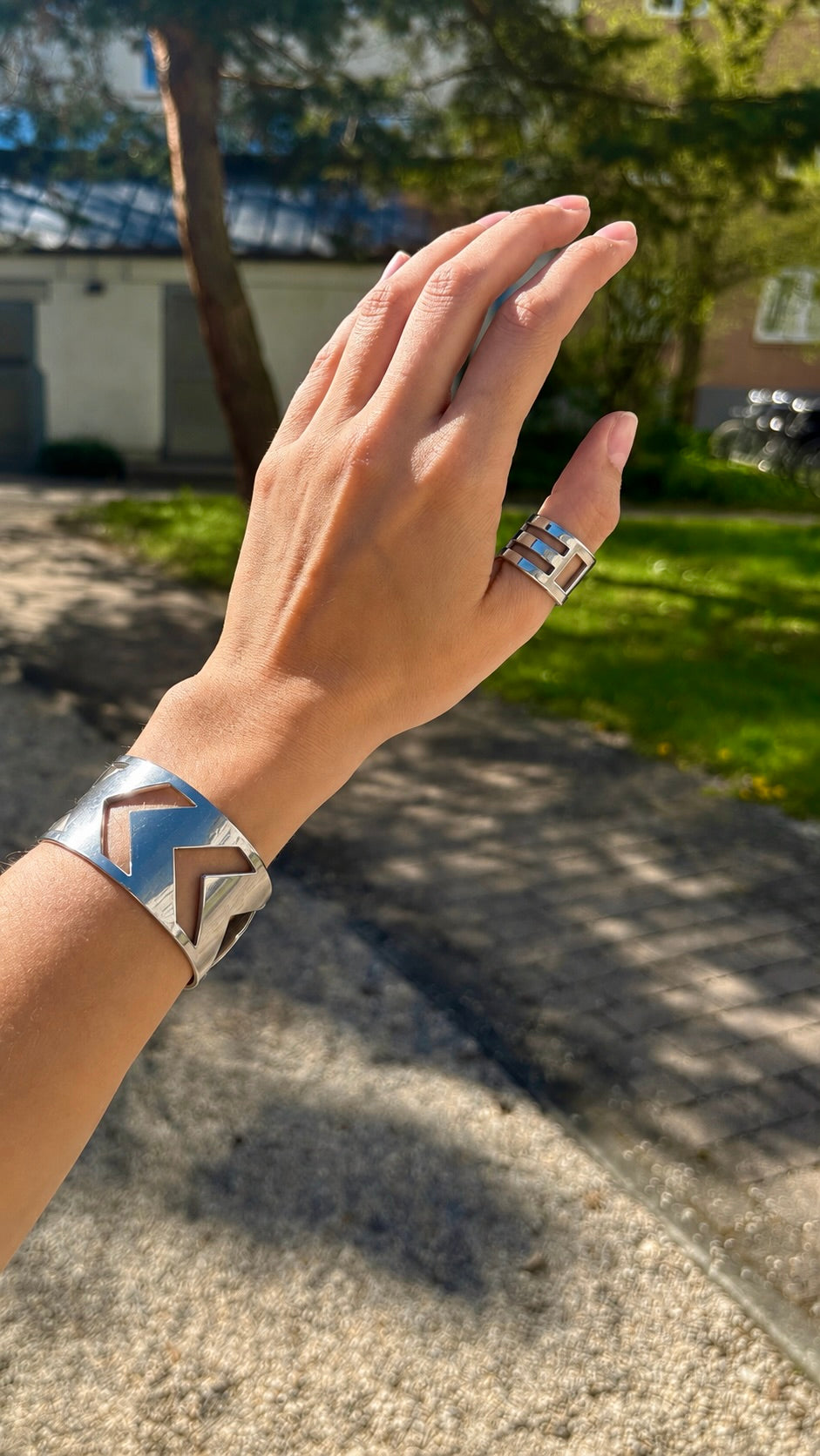 ARROW CUFF