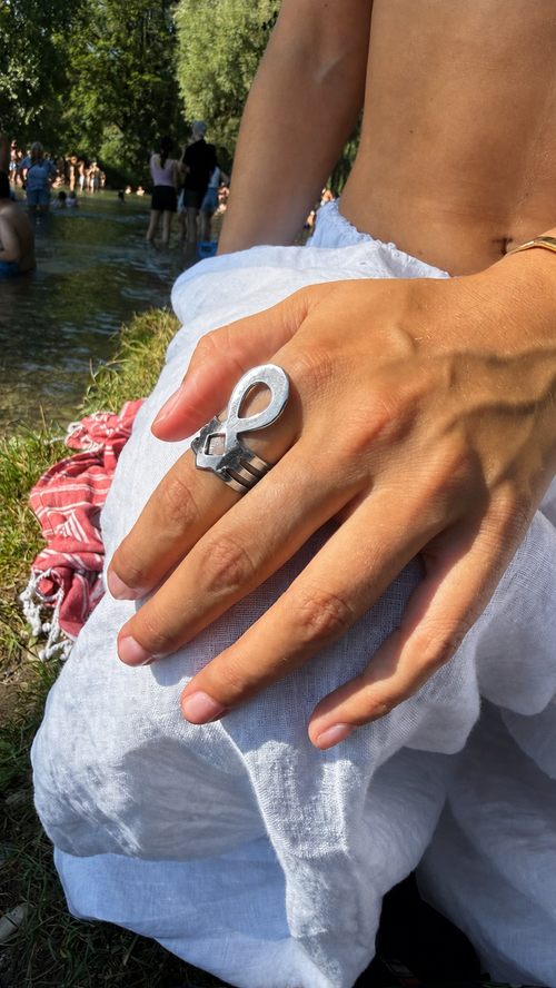 LOOP RING